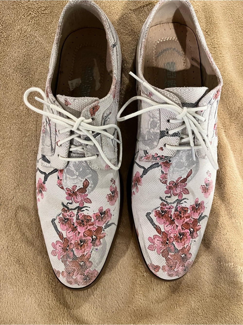 Men’s Stacy Adams floral/skull print dress shoes. 🌹💀